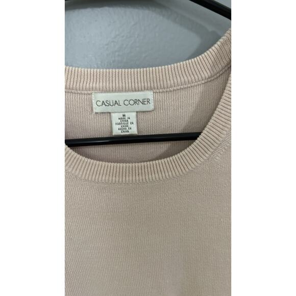 Casual Corner Woman’s Top - Picture 2 of 3